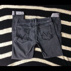 The looker Mother jeans